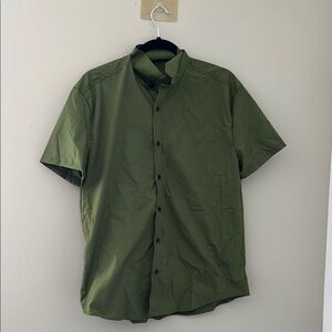 Green Casual Button Down Shirt with Classic Collar